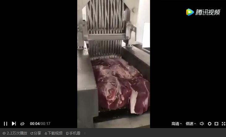 现在的肉还能放心吃吗？实拍无良商家给猪肉注水的一幕